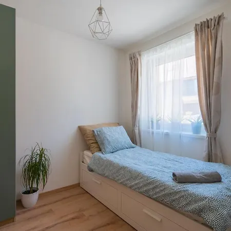 Apartamento Captain's Kenese *