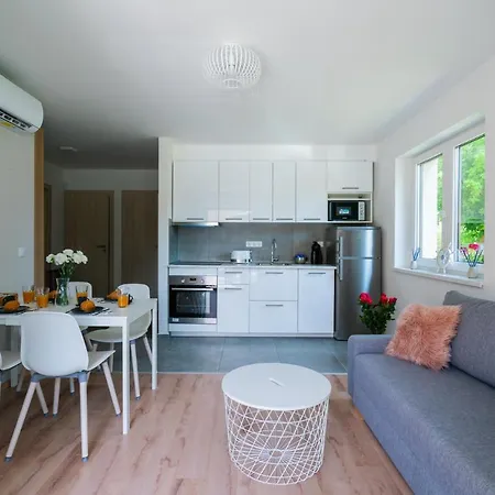 Apartment Captain's Kenese *
